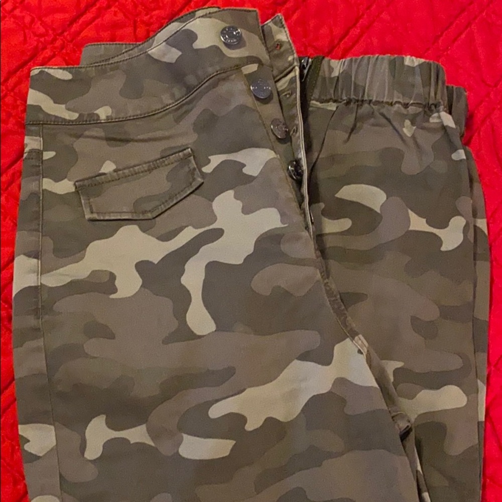 Express Pants - Picture 2 of 9